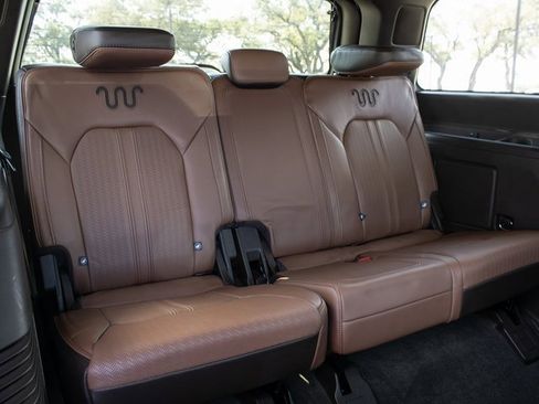 Used 2023 Ford Expedition King Ranch image 24