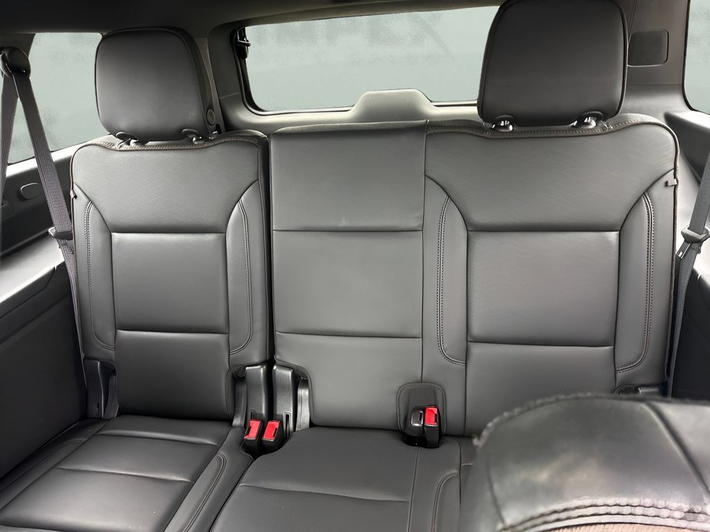 Used 2021 Chevrolet Suburban High Country AWD/4WD image 29