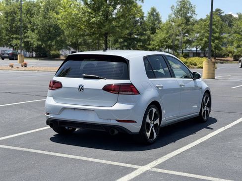 Used 2018 Volkswagen GTI S FWD image 8
