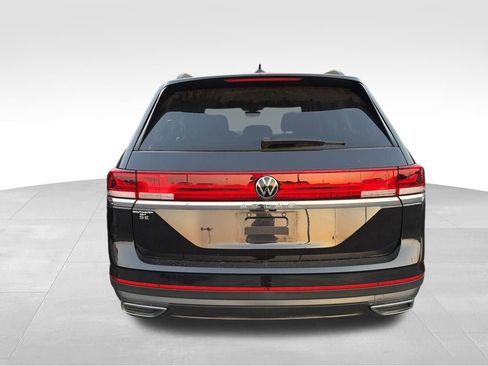 Used 2024 Volkswagen Atlas SE image 5