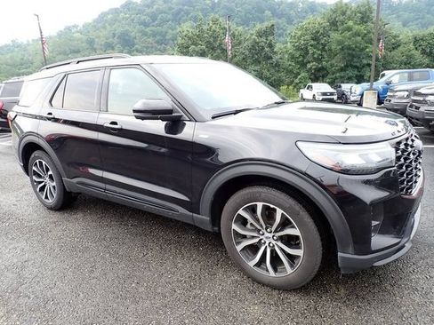 Certified 2026 Ford Explorer ST-Line AWD/4WD image 8