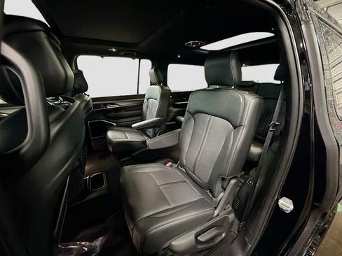 New 2026 Jeep Grand Wagoneer Limited AWD/4WD image 27