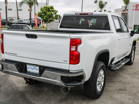 Used 2025 Chevrolet Silverado 2500 LT AWD/4WD image 9