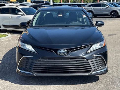 Used 2023 Toyota Camry XLE FWD image 6