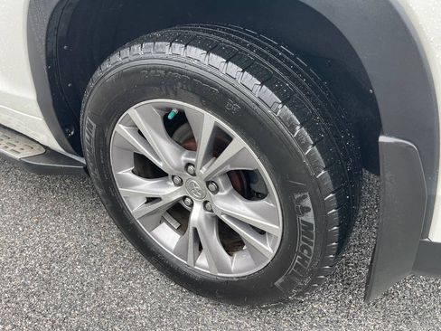 Used 2014 Toyota Highlander Plus AWD/4WD image 42