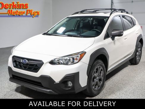 Used 2022 Subaru Crosstrek 2.5i Sport w/ Moonroof Package AWD/4WD image 1
