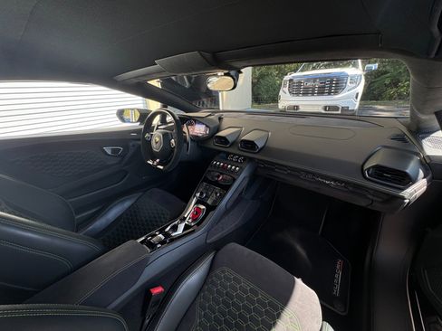 Used 2017 Lamborghini Huracan LP 610-4 image 30