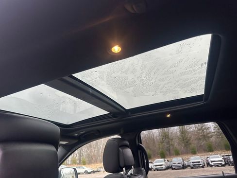 Used 2021 Jeep Grand Cherokee Limited w/ Luxury Group II image 16