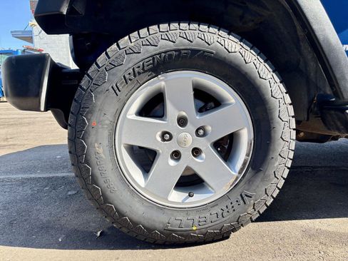 Used 2009 Jeep Wrangler X AWD/4WD image 20