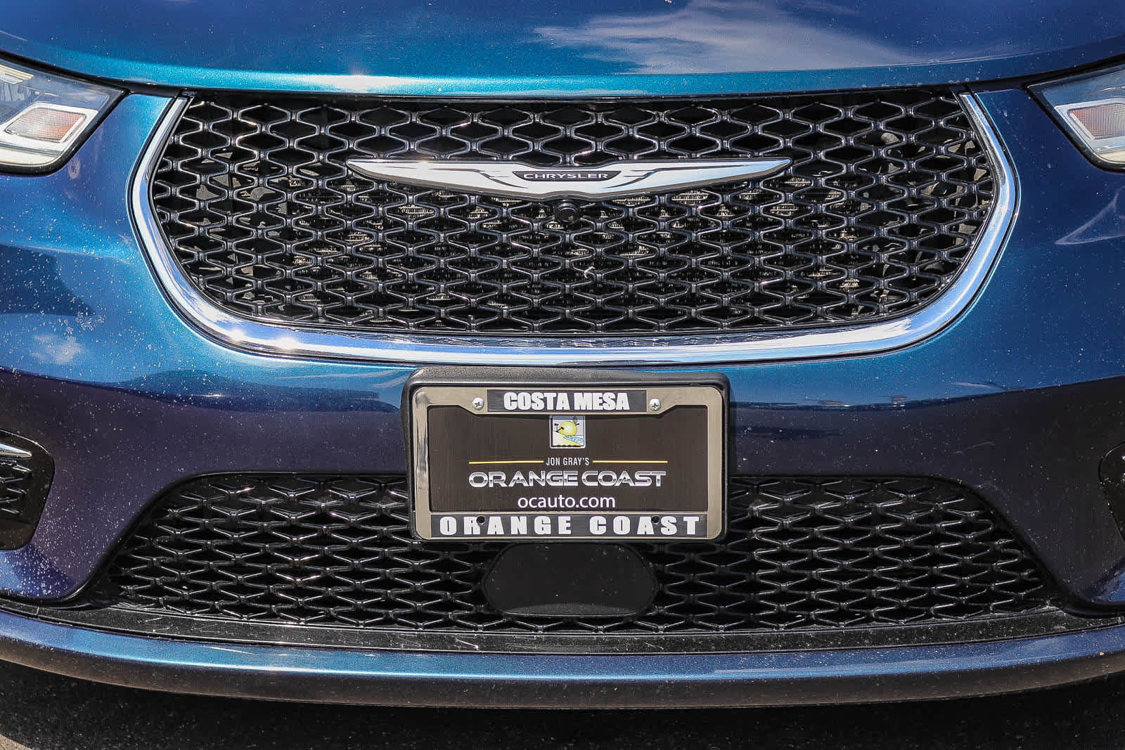 Used 2023 Chrysler Pacifica Limited FWD image 8