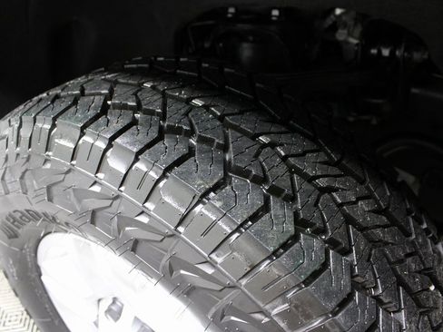 Used 2024 GMC Sierra 2500 Pro image 7