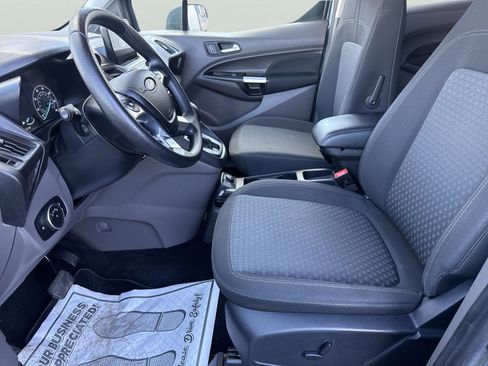 Used 2022 Ford Transit Connect XLT image 16