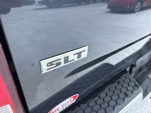 Used 2017 RAM 1500 Classic SLT w/ SLT Plus D￩cor Group image 53