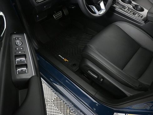 Used 2025 Honda Civic Sport image 7