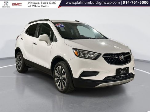 Used 2022 Buick Encore Preferred image 1