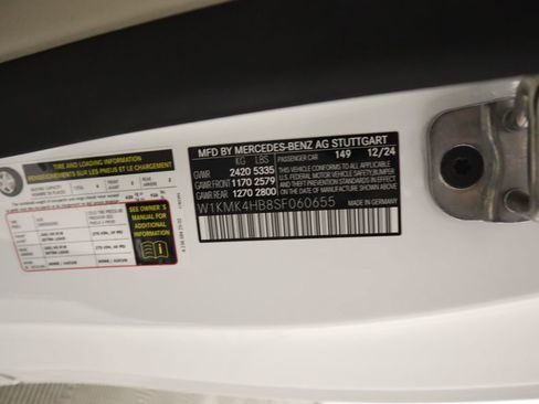 Certified 2025 Mercedes-Benz CLE 300 4MATIC Cabriolet image 40