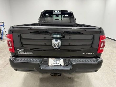 Used 2022 RAM 3500 Laramie image 10