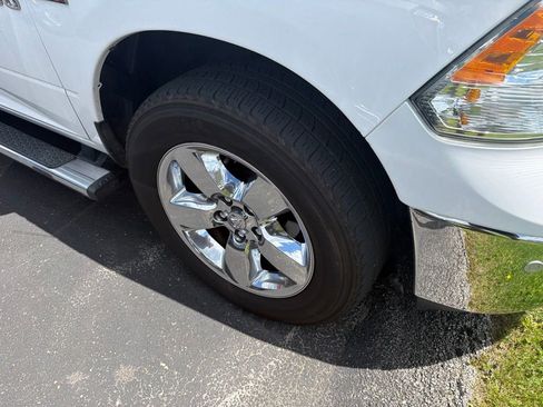Used 2018 RAM 1500 Big Horn AWD/4WD image 2