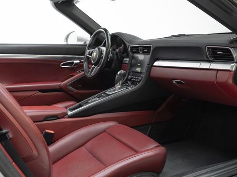 Used 2019 Porsche 911 Carrera image 74