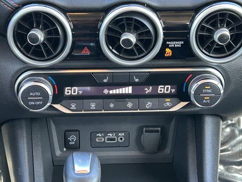 Certified 2025 Nissan Sentra SR image 20