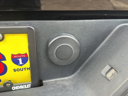 Used 2022 Chevrolet Silverado 2500 LTZ w/ LTZ Plus Package image 45