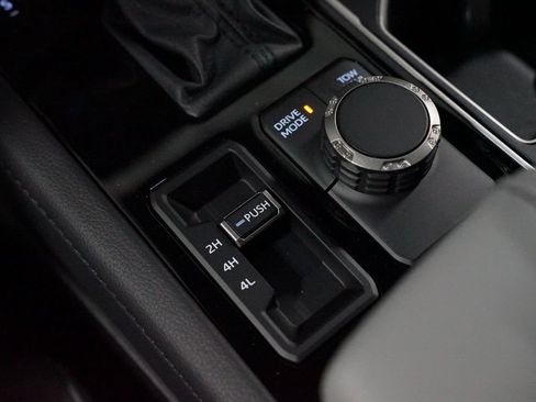 New 2026 Toyota Tundra Limited AWD/4WD image 23