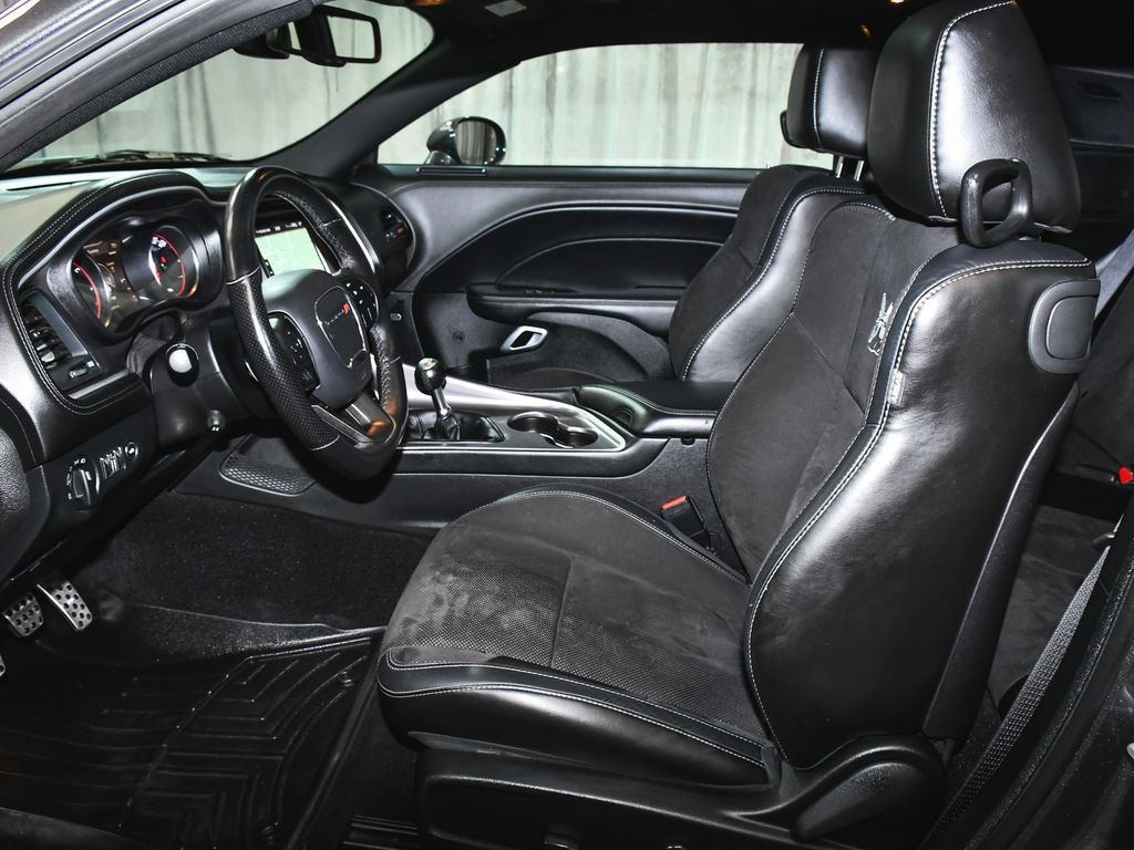 Used 2022 Dodge Challenger R/T Scat Pack RWD image 41