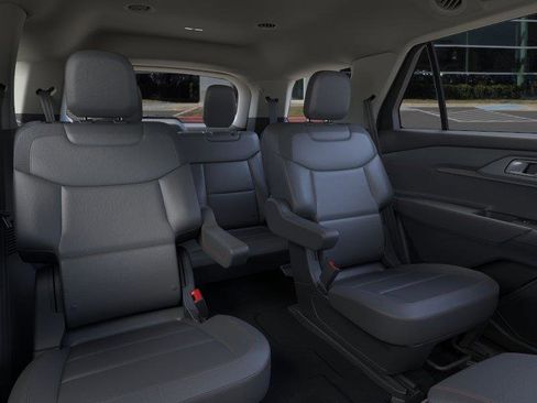 New 2026 Ford Explorer Active RWD image 11