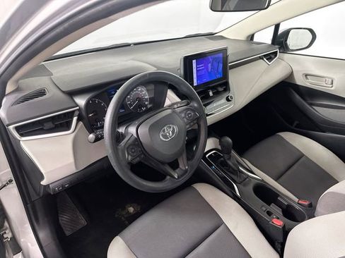 Used 2024 Toyota Corolla LE FWD image 17