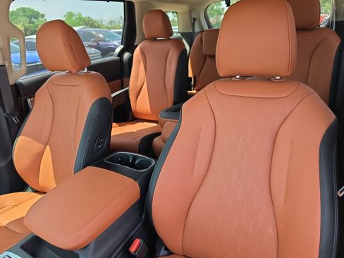New 2026 Kia Carnival SX FWD image 23