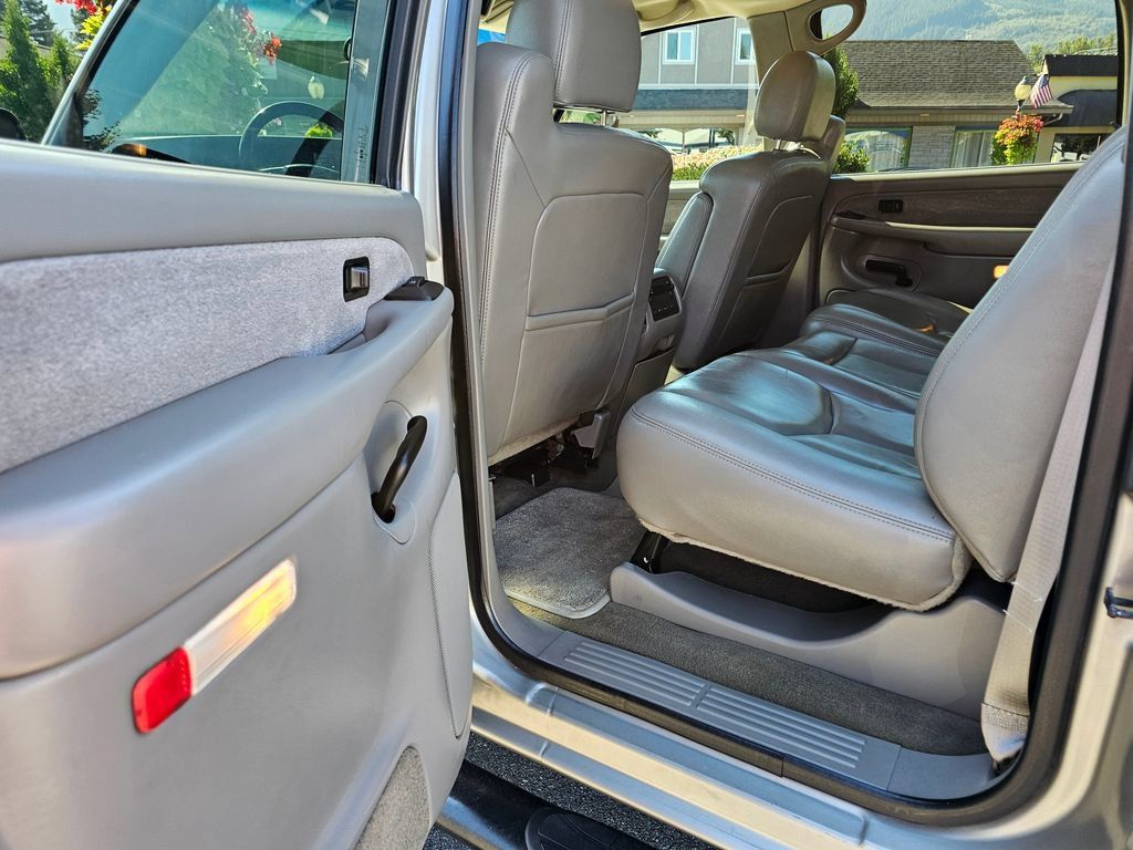 Used 2003 Chevrolet Silverado 2500 LT AWD/4WD image 17