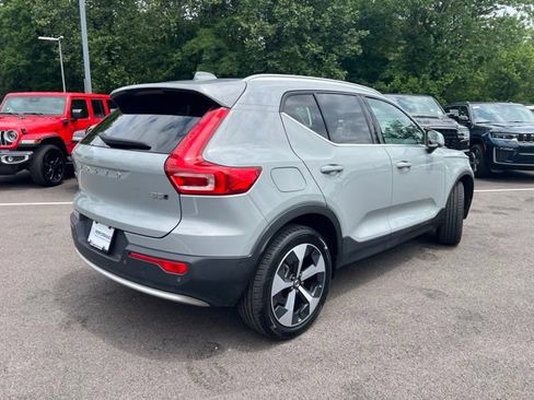 Used 2024 Volvo XC40 B5 Plus AWD/4WD image 29
