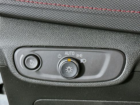 Used 2024 Chevrolet TrailBlazer RS FWD image 16