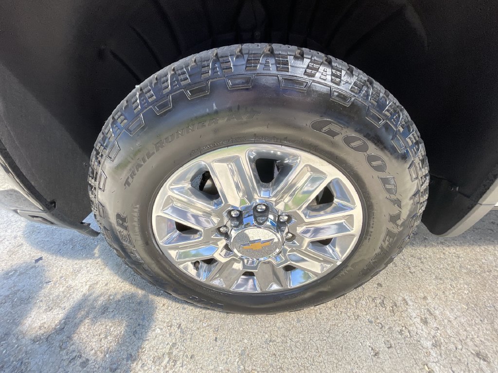 Certified 2025 Chevrolet Silverado 2500 High Country w/ High Country Premium Package AWD/4WD image 33