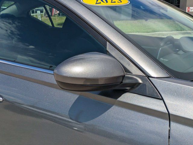 Used 2023 Nissan Altima 2.5 SV FWD image 12
