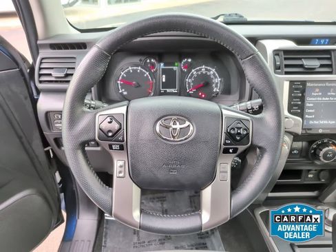 Used 2022 Toyota 4Runner SR5 Premium w/ Moonroof Package AWD/4WD image 15