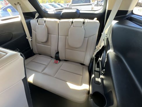 Certified 2023 Ford Explorer XLT w/ Equipment Group 202A image 24