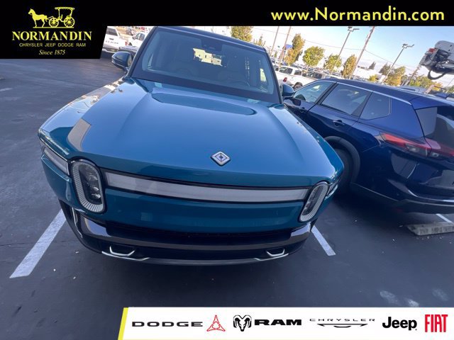 Used 2023 Rivian R1S Adventure Quad AWD/4WD image 3