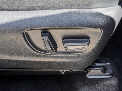 Used 2025 Toyota Grand Highlander AWD Hybrid image 28