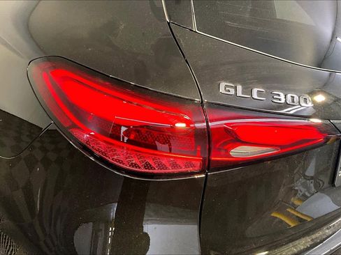 New 2026 Mercedes-Benz GLC 300 4MATIC image 5