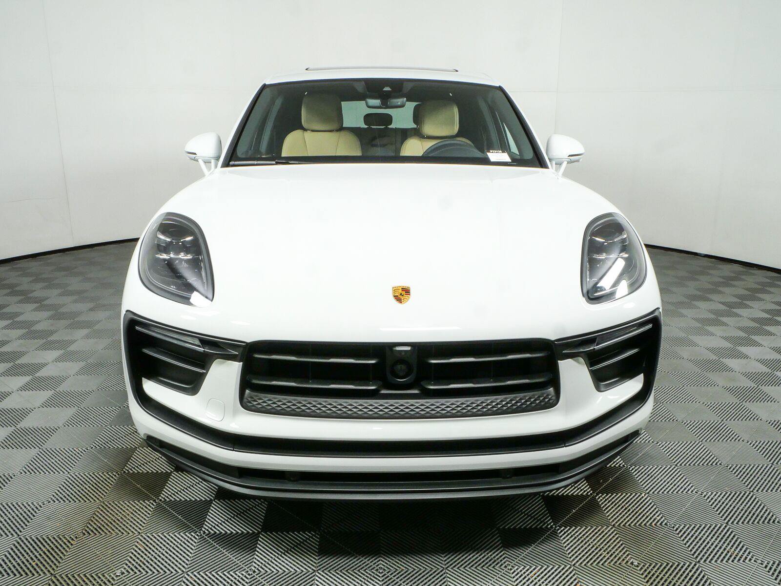 New 2026 Porsche Macan Turbo AWD/4WD image 31