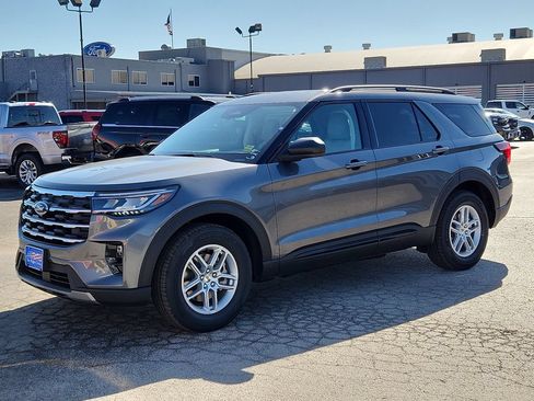 New 2026 Ford Explorer Active w/ Active Comfort Package RWD image 5