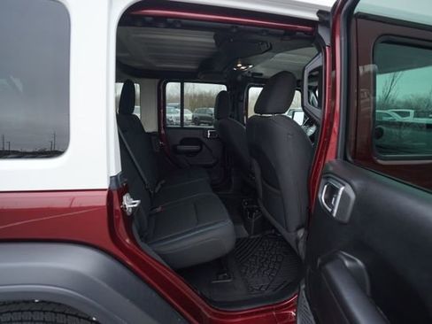 Used 2021 Jeep Wrangler Unlimited Islander image 22