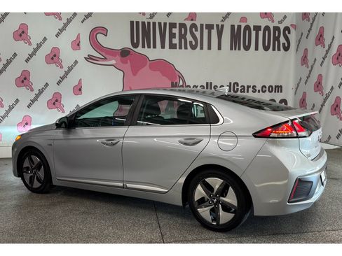 Used 2020 Hyundai Ioniq SEL FWD image 13