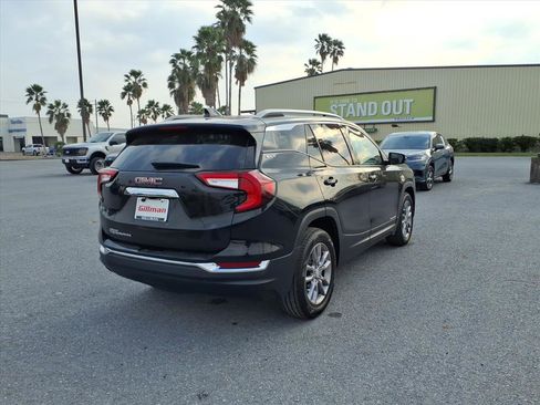 Used 2023 GMC Terrain SLT image 8
