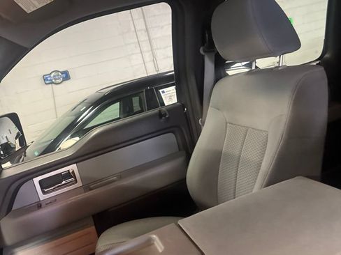 Used 2011 Ford F150 XLT w/ XLT Chrome Pkg AWD/4WD image 8