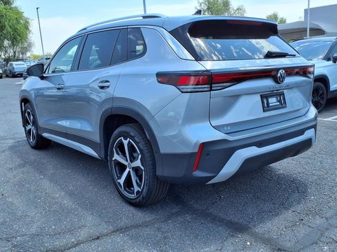 New 2025 Volkswagen Tiguan SE image 5