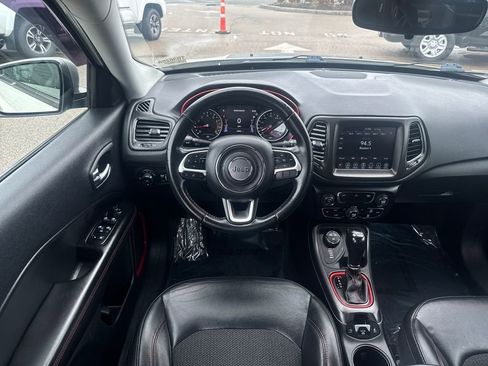 Used 2019 Jeep Compass Trailhawk image 12