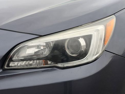 Used 2017 Subaru Legacy 2.5i Premium image 16