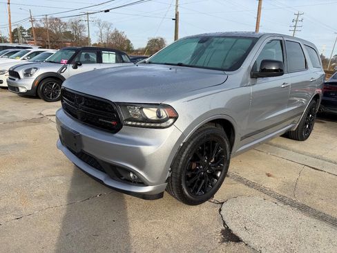 Used 2016 Dodge Durango SXT w/ Blacktop Package image 2